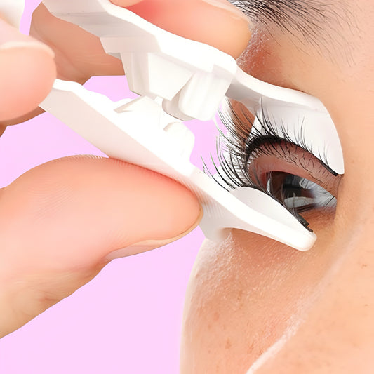 MAGNETIC EYELASHES